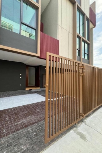  ให้เช่าทาวโฮม 4 ชั้น บ้านกลางเมือง คลาสเซ่ สุขุมวิท 77 พื้นที่ 259 ตรม 