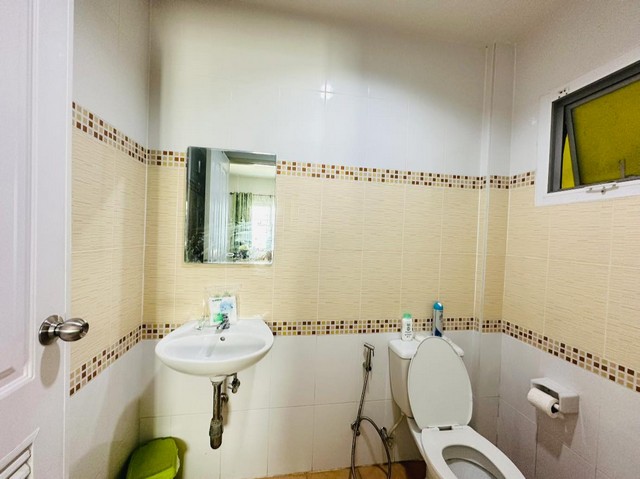 ทาวน์โฮม 2 ชั้น เดอะ เพอร์เฟคพลัส บ้านสวน บ้านสวย ราคาดีมาก