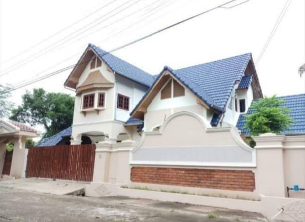 ขายด่วน 5.5 ล้าน 100 ตรว. 5 นอน 4 น้ำ บ้านสวนนนทรี หนองจ๊อม สันทราย บ้านเดี่ยว 2 ชั้น บ้านสภาพดี เจ้าของดูแลเป็นอย่างดี