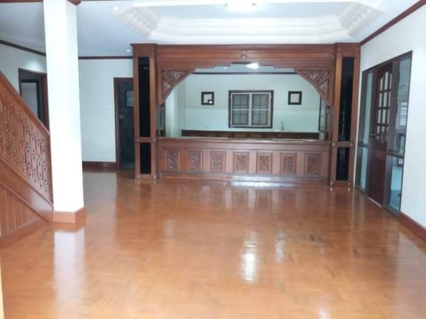 ขายด่วน 5.5 ล้าน 100 ตรว. 5 นอน 4 น้ำ บ้านสวนนนทรี หนองจ๊อม สันทราย บ้านเดี่ยว 2 ชั้น บ้านสภาพดี เจ้าของดูแลเป็นอย่างดี