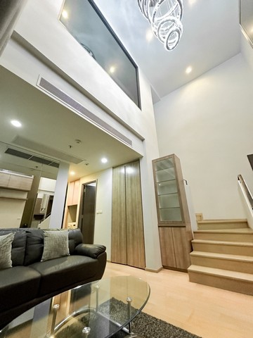  ไพน์ บาย แสนสิริ ติด bts ราชเทวี 0 ก้าว ห้องมุม 2 ชั้น 76 ตร.ม ชั้น 34 วิวสวย มองเห็น สยาม เซ็นทรัลเวิลด์ bts ราชเทวีhhttps://maps.app.goo.gl/ss5uS1TGXAvd6CjV6   เนื้อที่ดิน  76 ตร.ม 2 นอน 2 น้ำ 2 ที่จอดรถ    ทำเลดีเยี่ยม ตรงข้าม coco walk       ติด bts ราชเทวี      ใกล้สยามพารากอนเพียง 5 นาที      ใกล้จุฬา ๆ เพียง 10 นาที          สิ่งอำนวยความสะดวก       สระว่ายน้ำ       เครื่องออกกำลังกาย       สวนส่วนกลาง       สวนหย่อม       กล้องวงจรปิด       ที่จอดรถ  