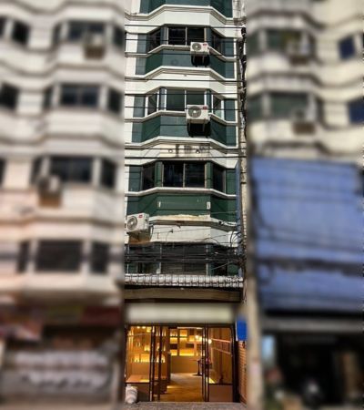 ตึก/อาคารพาณิชย์ 5 ชั้น มีดาดฟ้า รีโนเวทแล้ว พร้อมเฟอร์นิเจอร์ ใกล้ ถ.นิมมาน 8 นาที สามารถทำธุรกิจต่อได้เลย