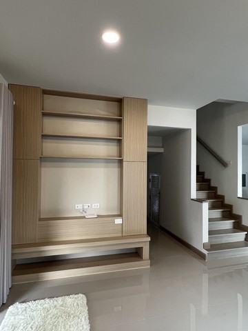 ให้เช่าบ้านเดี่ยว 2 ชั้น พร้อมเฟอร์นิเจอร์ครบ มาบข่า นิคมพัฒนา ระยอง