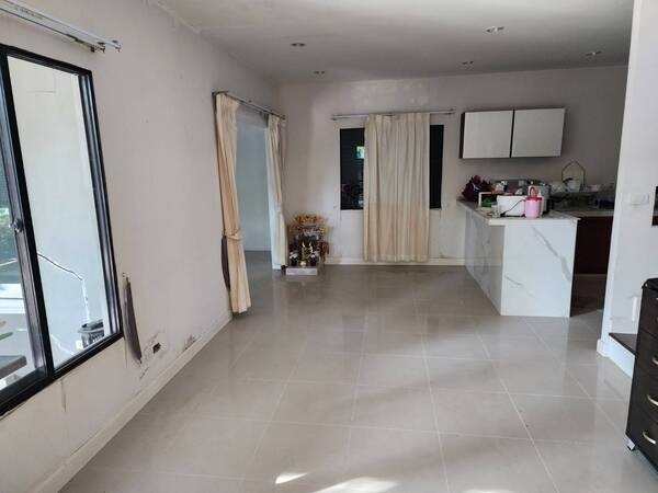 ขายด่วน โครงการหมู่บ้านพร้อมพัฒน์ไพร์ม บ้านแฝดหลังมุม 78.1 ตร.ว. 3 นอน 2 น้ำ สามวาตะวันตก ใกล้รถไฟฟ้าสายสีชมพู