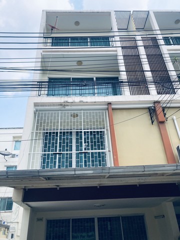 [B854]ให้เช่า 32k โฮมออฟฟิศ หลังริม ปรัชญา บิซ โฮม @อ่อนนุช67 ( Pradya Biz home) ติดถนนใหญ่อ่อนนุช ใกล้ทางด่วน แอร์พอตลิงค์ จดบริษัทได้ เหมาะทำออฟฟิศทาวน์โฮม 4 ชั้น หลังริม 25 ตร.วา พื้นที่ใช้สอย 200 ตร.ม 3 ห้องนอน 4 ห้องน้ำ 1 โถง 1 ห้องอเนประสงค์ใหญ่ 1 ครัว 2 ที่จอดรถ พร้อมแอร์ 2 เครื่อง32,000.-/เดือน สัญญาขั้นต่ำ 1 ปี ประกัน 2 เดือน ล่วงหน้า 1 เดือนTEL: 095-940-6781 LINE: @500lkyco https://lin.ee/r1A21Uzพิกัด : https://goo.gl/maps/SgCtrdSG3zeZVo8k7เดินทางสะดว�