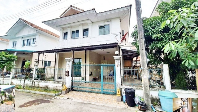 ไทวัสดุ บางบอน ให้เช่าบ้านแฝด 2 ชั้น 38ตรว 4นอน 2น้ำ 155ตรม. 12,499B-M 3จอดรถ 1แอร์ บุญถาวร พระราม 2ซอยสุดท้าย ไม่วุ่นวายเลย Thai Watsadu Bang Bon 2-story semi-detached house for rent 38sq.wa. 155sq.m. 12,499B-M last alley not busy at all 4bed 2bath 3parking 1A/C Boonthavorn Rama 2 branch.ซ.เอกชัย ถ.พระราม 2 ตำบลบางน้ำจืด เมืองสมุทรสาคร สมุทรสาคร 7400038ตรว.                 38sq.wa.155ตรม.                   155sq.m.- บ้านหันหน้าทางทิศตะวันออกเฉียงใต้- รอบบ้านทำหลังคา METAL SHEET เกือบรอบบ้าน- ต้นไม้ใหญ่หน้าบ้าน ทำให้ร่มเย็น- �