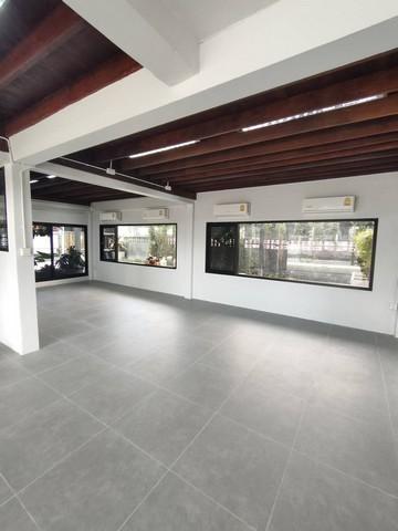 ให้เช่าโฮมออฟฟิศ2 ชั้น  ย่านสุทธิสาร ลาดพร้าว พื้นที่ใช้สอย 360 ตร.ม จอดรถ12 คัน พร้อมเครืี่องปรับอากาศ 9 เครื่อง ใกล้MRT