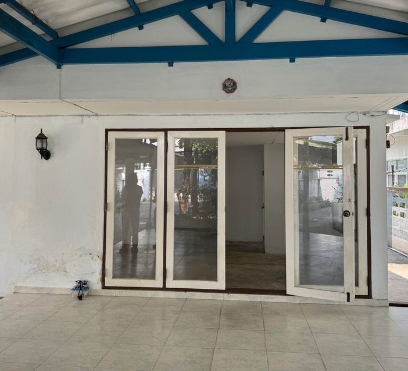 ให้เช่าบ้านเดี่ยว เฉลิมพระเกียรติ ร9ซอย9 เนื้อที่  77 ตรว 2 ชั้น 3 นอน 2 น้ำ