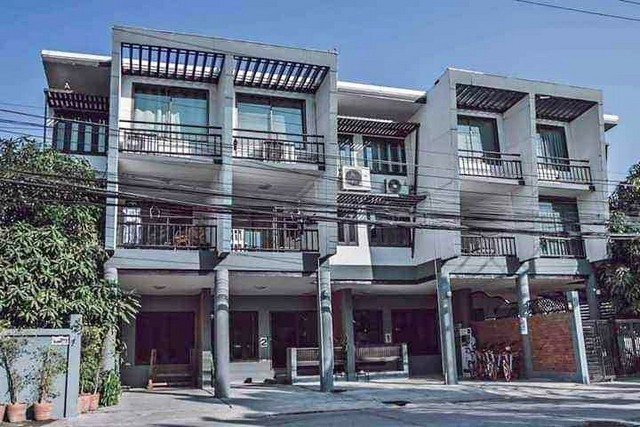 ให้เช่า-ขาย ทาวน์โฮม 3ชั้น ใกล้กับสถานีตำรวจภูธรแม่ปิง ภายในสวย กว้างขวาง เฟอร์นิเจอร์ครบ พร้อมเข้าอยู่ได้เลย