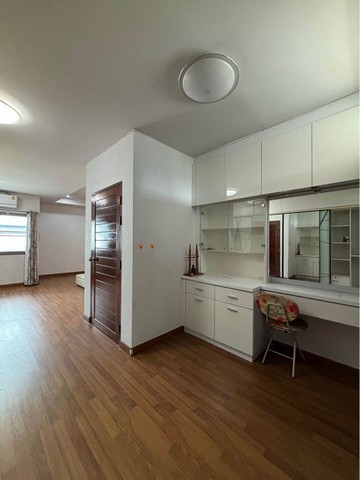 ให้เช่าทาวน์โฮม  ตรงข้าม centralแจ้งวัฒนะ 3ชั้น ย่านแจ้งวัฒนะ19 หมู่บ้านMo-town