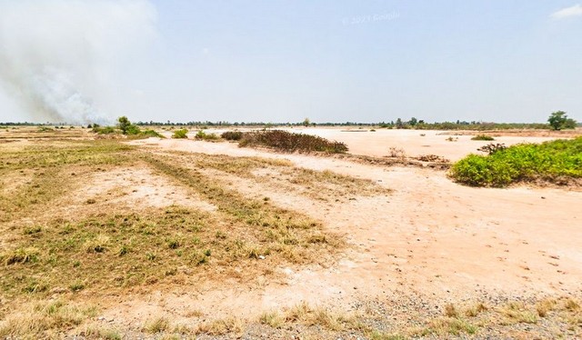 ขายที่ดิน บ.โนนเจริญ ต.กุดพิมาน อ.ด่านขุนทด จ.นครราชสีมา มีเนื้อที่ทั้งหมด 83 ไร่ (โฉนด)**ราคายกแปลง 6 ล้านบาท ( เฉลี่ยไร่ละ 73,000 บ.)รายละเอียด:- ที่ราบสวยเหมาะทำการเกษตร- ใกล้หมู่บ้านและชุมชนห่าง ไฟฟ้า 1 กม.สถานที่ใกล้เคียง:- บ.โนนสะอาด 1 กม.- วัดบ้านไร่ 4 กม.** สนใจติดต่อสอบถามเพิ่มเติมทาง inbox หรือโทร 083-2242285#ขายที่ดิน #ขายที่ดินกุดพิมาน #ขายที่ดินด่านขุนทด #ขายที่ดินนครราชสีมา  