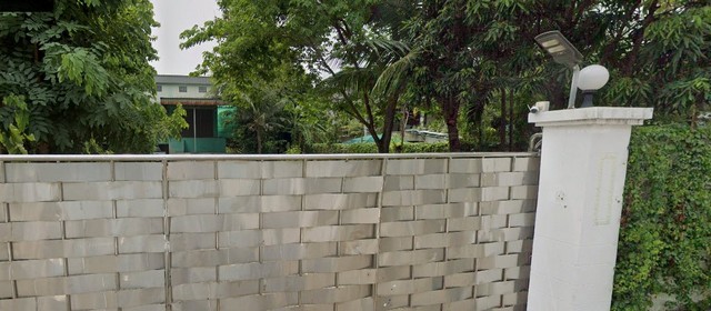 สนใจติดต่อ: โดม รัชดา โทร: 065-586-9872ไลน์ไอดี: giantmw หรือ @yem0202nF/B: https://bit.ly/3vdegO8Fanpage: https://bit.ly/488TrlDWebsite: www.lifewave.com.ขายบ้าน+สำนักงาน+คลังสินค้า 2 ชั้น (ซ.ลาดพร้าว 64 แยก 16) พร้อมที่ดิน 352 ตร.ว. ราคา 30,999,999 บาท (88,068 บาท/ตร.ว.).รายละเอียดทรัพย์: 1) บ้านชั้นบน: ห้องนอน+ห้องน้ำ+ห้องทำงาน และห้องพักผ่อน2) บ้านชั้นล่าง: สำนักงาน และโกดังเก็บสินค้า 3) ใต้ถุนบ้านชั้นล่าง: โรงจอดรถ, ห้องเก็บของ, ห้องครัว และห้องแม่บ้าน4) พื้น