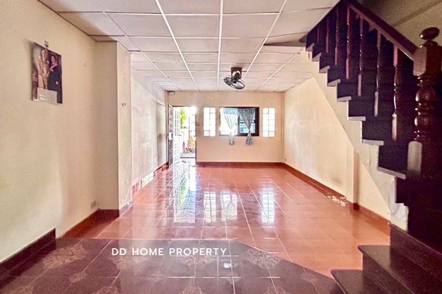 ขายหมู่บ้านปทุมวดี ปทุมธานี หน้าบ้านหันทางทิศเหนือ (DD001654)