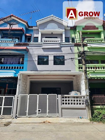 ม.เพลินวิภา ถนน รามอินทรา40 แยก 33/5 ที่ตั้ง  ม.เพลินวิภา ถนน รามอินทรา40 แยก 33/5 แขวงนวลจันทร์ เขตบึงกุ่ม กรุงเทพมหานคร 10230รหัสทรัพย์ : AGT00274ราคาขาย : 3,990,000 บาทรายละเอียด : - ขาย ทาวน์โฮม 3 ชั้น- เนื้อที่ 22.5 ตร.ว.- พื้นที่ใช้สอย 200 ตร.ม.- 4 ห้องนอน- 3 ห้องน้ำ- 1 ห้องครัว- 2 ที่จอด***แถมฟรี***- ปั้มน้ำจุดเด่น : - เดินทางสะดวก- บ้านรีโนเวทใหม่- มีรักษาการความปลอดภัยตลอด 24 ชม.สถานที่ใกล้เคียง :- ทางด่วน 