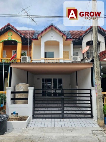 ม. อรุณธร สุขาภิบาล5 ซอย45 รีโนเวทใหม่ทั้งหลัง    ที่ตั้ง : สุขาภิบาล 5 ซ.45 แขวงออเงิน เขตสายไหม  กรุงเทพมหานคร  10220รหัสทรัพย์ : AGT00272ราคาขาย : 2,090,000 บาท (ฟรีโอน)รายละเอียด : - บ้านอยู่ซอย 1 ต้นโครงการ- ทาวน์เฮาส์ 2 ชั้น- เนื้อที่  17 ตร.ว. - 2 ห้องนอน - 2 ห้องน้ำ- 1 ห้องครัว- 1 ที่จอด***แถมฟรี***- ปั้มน้ำ- แท้งค์น้ำใหม่ จุดเด่น/การเดินทาง :- เข้าออก สะดวก ได้หลายทาง- ถนน สุขาภิบาล5- ถนน สายไหม- ถนน จตุโช