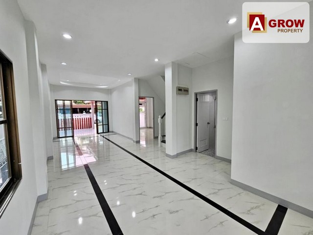 ม. สิริมณี  บ้านรีโนเวทใหม่พร้อมเข้าอยู่  เดินทางสะดวก