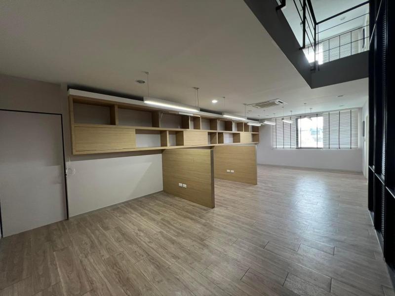 สำนักงานให้เช่าตั้งอยู่ถนน ประเสริฐมนูกิจโรงเรียนเลิศหล้า5 ชั้น บิวท์อิน + แอร์ 15-20 คัน ที่จอดรถส่วนกลาง + ที่จอดรถหน้าอาคาร95,000 บาทต่อเดือน สัญญาเช่าขั้นต่ำ 1 ปีล่วงหน้า 1 เดือน มัดจำ 3 เดือนสำนักงานให้เช่าตั้งอยู่ถนน ประเสริฐมนูกิจโรงเรียนเลิศหล้า5 ชั้น บิวท์อิน + แอร์ 15-20 คน ที่จอดรถส่วนกลาง + ที่จอดรถหน้าอาคาร95,000 บาทต่อเดือน สัญญาเช่าขั้นต่ำ 1 ปีล่วงหน้า 1 เดือน ม