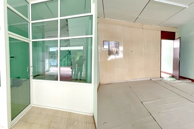 เดินถึง 2นาที  MRT เตาปูน ให้เช่าทาวน์เฮาส์ 2 ชั้น 17ตรว. 155ตรม. รักสัตว์ ไม่มีเฟอร์ 3นอน 1น้ำ 1จอดรถ เกทเวย์ แอท บางซื่อ