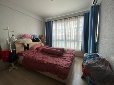 ราคาดีที่สุดในโครงการ!! ขายคอนโด เดอะ รีโว ลาดพร้าว 48 (The Revo Ladprao 48) ห้องมุม ตกแต่งครบพร้อมอยู่ เครื่องใช้ไฟฟ้าครบ ภายในโครงการมียูนิตน้อย แบ่งเป็น 2 อาคาร รวม 79 ยูนิต (อาคาร A : 36 ยูนิต, อาคาร B : 43 ยูนิต) ให้ความเป็นส่วนตัวสูง ทำเลดี ใกล้เมือง ใกล้ MRT สถานีลาดพร้าว และสถานีสุทธิสาร ใกล้ BTS สายสีเหลือง สถานีภาวนา ห่างจากถนนลาดพร้าวเพียง 100 เมตร เดินทางสะดวกทั้งรถยนต์ส่วนตัวแ