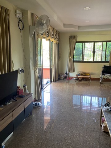 ขายบ้านเดี่ยว 3 ช้ัน เนื้อที่ 212 ตารางวา 5นอน 4น้ำ บางกะปิ กรุงเทพ