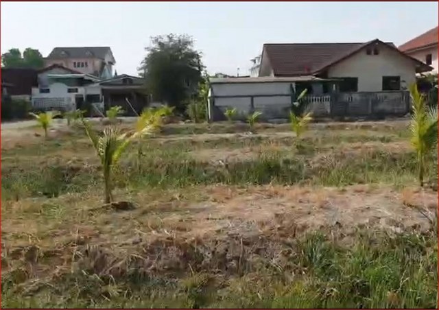 ขายที่ดินเปล่า เนื้อที่ 2 งาน 78 ตรว.  ซอยพหลโยธิน 54/1แยก 6-10 ห่างจาก BTS พิพิธภัณฑ์ กองทัพอากาศ 1.72 กม. เขตสายไหม กรุงเทพมหานคร