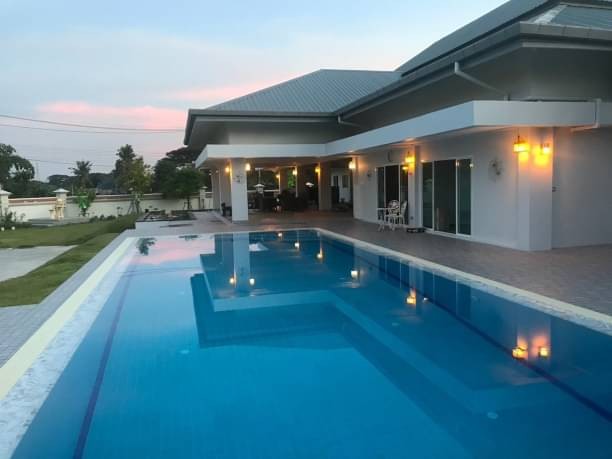 โซนสันทราย ขาย 42 ล้าน บ้านพูลวิลล่าชั้นเดียว เนื้อที่ 2 ไร่ หนองจ๊อม มีบ้าน 2 หลัง เนื้อที่กว้าง บรรยากาศดี วิวสวย