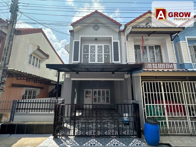 ม.วิเศษสุขนคร16 หลังมุม รีโนเวทใหม่พร้อมอยู่ ประชาอุทิศ90 ที่ตั้ง : วิเศษสุขนคร โครงการ16 แขวงทุ่งครุ เขตทุ่งครุ จ.กรุงเทพมหานคร รหัสทรัพย์ : AGT00281 ราคาขาย : 2,050,000 บาทรายลัเอียด : - ทาวน์เฮ้าส์ 2 ชั้น- บ้านหันหน้าไปบางทิศ เหนือ - เนื้อที่ 24 ตร.ว.- 3 ห้องนอน- 2 ห้องน้ำ - 1 ห้องครัว - 1 ที่จอด ***แถมฟรี***- ปั้มน้ำ - เหล็กดัด จุดเด่น : - บ้านรีโนเวทใหม่พร้อมอยู่ ทำหลังคาหน้าบ้านใหม่ ปูกระเบื้อ