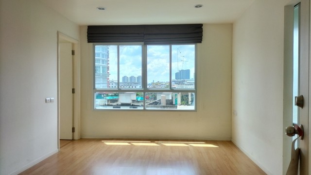 ขายคอนโดโครงการ ลุมพินีวิลล์ รามคำแหง 60/2 บางกะปิ กรุงเทพมหานคร AP 2015