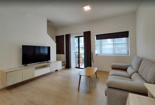 เมกา บางนา กม.7 INDY ให้เช่าทาวน์เฮ้าส์ 2 ชั้น  20ตรว. 128ตรม. เฟอร์ครบ เดินทางสะดวก MRT ศรีลาซาล 2นอน 3น้ำ 3แอร์