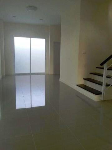 ให้เช่าทาวน์โฮม 3ชั้น โครงการพรีเมี่ยมเพลส ลาดพร้าว101 เนื้อที่ 23 ตารางวา 3 ห้องนอน 4 ห้องน้ำ ที่จอดรถ 2 คัน