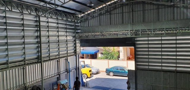 ให้เช่าโกดัง มีออฟฟิต 2 ชั้น บางนา-ตราด 49 ขนาด 60 ตารางวา ใกล้ Central Bangna