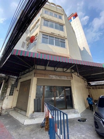 BR479 ให้เช่าอาคารพาณิชย์4ชั้น เยาวราช ท่าน้ำราชวงศ์ อนุวงค์ ติดถนน ที่จอดรถ 4 คัน ใกล้ MRT สามยอดสนใจติดต่อ : คุณสราวุฒิ Tel. 0994108945 Line : ballwuthปล่อยเช่าตึกแถว/อาคารพาณิชย์ 4 ชั้น楼 ยาวราช 耀华力路，ท่าน้ำราชวงศ์ ถนนอนุวงค์ ติดริมถนน - 6 ห้อง 房间，1 ห้องน้ำ 厕所，มีลิฟต์ในบ้าน 有电梯- ที่จอดรถส่วนตัวจอดได้ 3-4 คัน- ใกล้ MRT สามยอด หรือวัดมังกร เพียง 900 เมตรเดือนละ 65,000 บาท- สัญญาเช่า 1 ปีขึ้นไป- อาคาร 4 ชั้