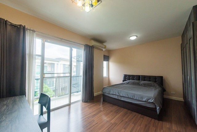 HR1481ให้เช่าทาวน์โฮม 3 ชั้น โครงการทาวน์ อเวนิว ศรีนครินทร์ ซอยอ่อนนุช 68 ใกล้ BTS อ่อนนุช และ Airport link หัวหมาก