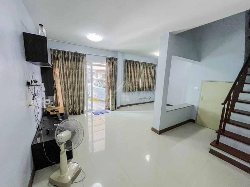 ทาวน์เฮ้าส์ 2 ชั้น หมู่บ้าน ศุภาลัย โนโววิลล์ วงแหวน-ลำลูกกา คลอง 5