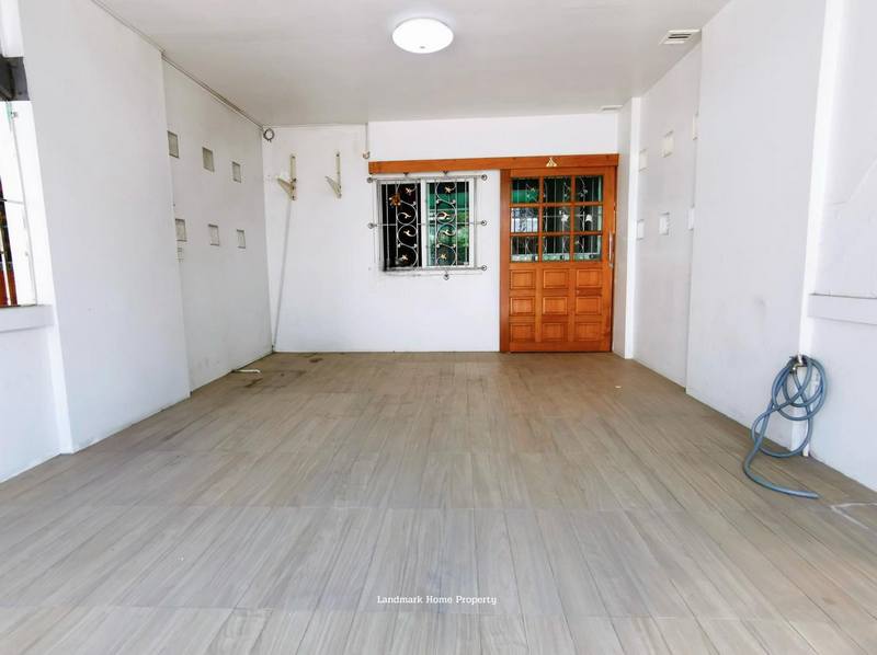 LM23-0414 ขายทาวน์เฮ้าส์ 2 ชั้น ร็อคการ์เด้นท์โฮม1 ซอยวัชรพล 7 พื้นที่ 16 ตรว 2นอน 2น้ำ ใกล้ตลาดเอสทีเพิ่มสิน