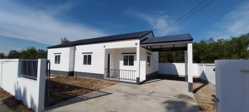 ด่วนขายบ้านชั้นเดียว ใหม่มือ1 ทำเลดี โครงการบ้านสวนภัทรสิน คลอง11 ปทุมธานี บ้านใหม่มือ1ที่ตั้ง :  ตำบล.บึงน้ำรักษ์ อำเภอ.ธัญบุรี ปทุมธานี 12110พิกัด : https://maps.app.goo.gl/vf3oDGyqsiYuwepv7ขนาดพื้น : 140 ตารางวาลูกค้าจอง 10,000 บาท ภานในวันจันทร์ที่ 4 มีนาคมนี่ รับโปรโมชั่นพิเศษ จากทางโครงการรายละเอียดขายบ้านเดียว บ้านใหม่มือ1 โครงการบ้านสวนภัทรสิน ทำเลดี  โครงการติดถนนใหญ่ คลอง 11 ธัญบุรี ที่ด