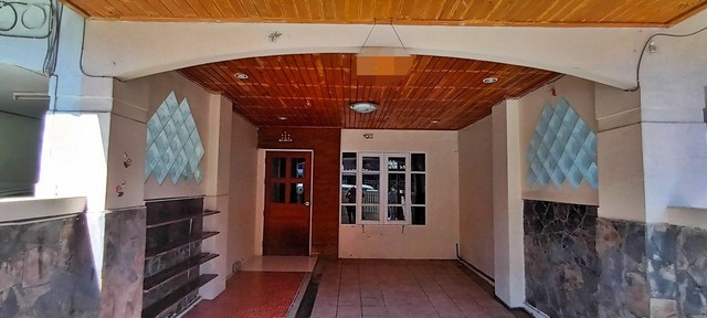 ขายทาวน์เฮ้าส์       หมู่บ้านช. รุ่งเรือง 6 นนทบุรี (PAP-5-0551 )