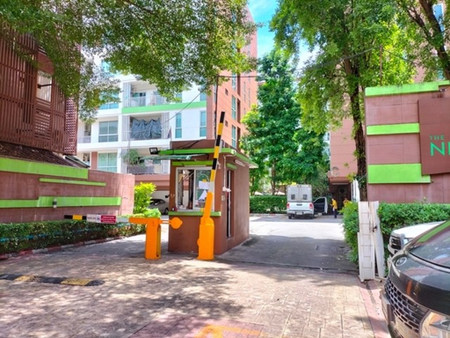   รายละเอียดเพิ่มเติม Code ID : AP 1994  ราคาขาย 1,833,500  บาท- พื้นที่ใช้สอย :   41.16 ต.ร.ม.- จำนวนห้อง :   1 ห้องนอน 1 ห้องน้ำ - ชั้น  :   3- อาคาร :  A พิกัดทรัพย์ : https://maps.app.goo.gl/kMUmmmN2v7dvF3GGA    สถานที่ใกล้เคียง- ใกล้The Mall บางกะปิ- ใกล้โรงพยาบาลรามคำแหง - ใกล้โรงพยาบาลลาดพร้าวสอบถามเพิ่มเติม/นัดชมโทร. 097-419-5982(พลอย)โทร. 096-932-4624(ออมสิน)Line : @panaya (มี@ด้านหน้า)ปรึกษาสินเชื่อฟรี One Stop Service ดูแลตั้งแต่ต้นจนจบบริษัท ปณยาคิดดี จำกัด