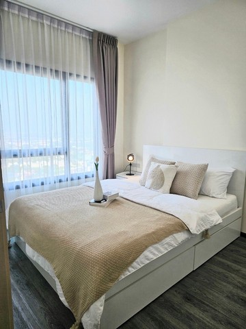 Owner Post   พระราม9-ศรีนครินทร์ (รับเอเจ้นค๊า)โครงการริชพาร์คทริปเปิ้ลสเตชั่น591/ 1086   ชั้น 37 (30 ตร.ม) ปกติ 16,000 #ลดพิเศษ 15,000 บาท#ติดรถไฟฟ้า3สาย #ใกล้มอเตอร์ไปชลบุรีห้องกว้างขวาง สะดวกสบายสุดๆ สนใจติดต่อ K.ซีซ่าร์ 062-8794416ID Line : L3iigyอุปกรณ์ภายในห้อง-ทีวี-ตู้เย็น-ไมโครเวฟ-เตาไฟฟ้า-ฮูดดูดควัน-built in ครัว-โซฟาพร้อมโต๊ะกลาง-โต๊ะทานข้าวพร้อมชุดจาน-โต๊ะวางทีวี built in-ม่านกันแสงทั้ง 2 ห้อง-เครื่องซัก