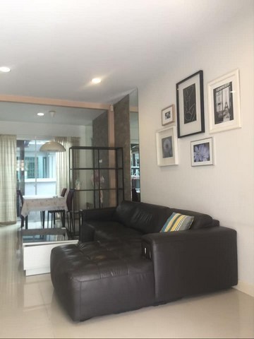 ให้เช่าทาวน์โฮม3  ใกล้ห้าง พาราไดร์พาร์ค ซีคอนฯ fully furnished 3ห้องนอน 3ห้องน้ำ ศรีนครินทร์ 46/1