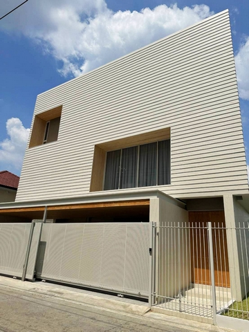 U73A ขายบ้านเดี่ยว 3 ชั้น Modern Luxury ทำเลเลียบทางด่วน ซอยนาคนิวาส 31 (ลาดพร้าว 71)