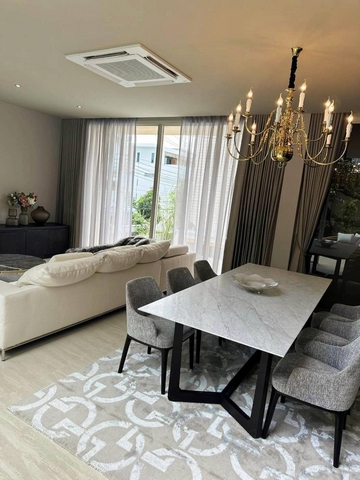 U73A ขายบ้านเดี่ยว 3 ชั้น Modern Luxury ทำเลเลียบทางด่วน ซอยนาคนิวาส 31 (ลาดพร้าว 71)