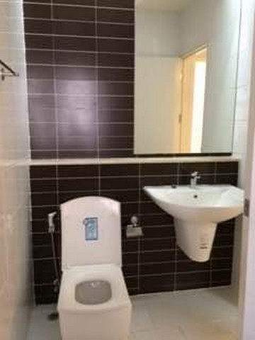 ให้เช่าทาวโฮมติดกับตลาดถนอมมิตร ใกล้ห้างเพลินนารี่มอลล์ ใกล้ทางด่วน รามอินทรา-อาจณรงค์   บ้าน3 ชั้นหลังมุม ซิกเนเจอร์ วัชรพล