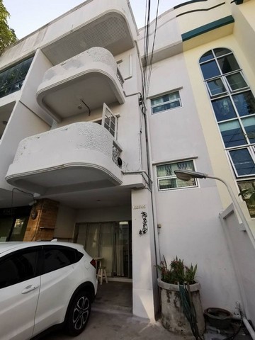 ให้เช่าทาวโฮม3ชั้น   โครงการ หมู่บ้าน 84 แมนชั่น ย่านถนนประดิษฐมนูธรรม ทาวอินทาว ลาดพร้าว   เลียบด่วนเอกมัย-รามอินทรา 