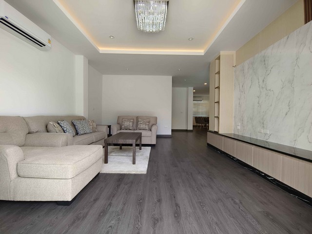 ให้เช่าบ้านเดี่ยว 3 ชั้น สุขุมวิท 65 เนื้อที่ 50 ตรว. พื้นที่ใช้สอย 330 ตรม. 4  ห้องนอน, 5 ห้องน้ำ