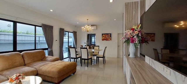 HR1491ให้เช่าบ้านเดี่ยว 2 ชั้นโครงการลุมพินี สวนหลวงร 9 ซอยเฉลิมพระเกียรติ 40/1 ตกแต่งเฟอร์ครบ