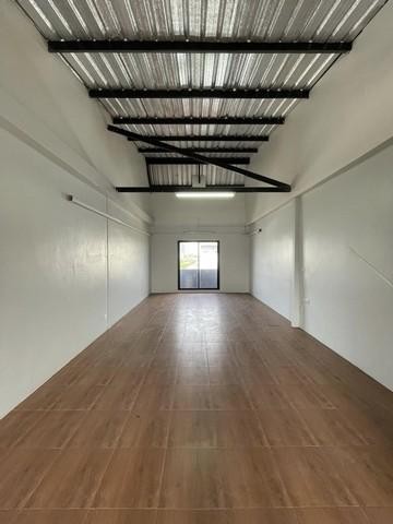 PB3847 ให้เช่าโฮมออฟฟิศ 4.5 ชั้น ซอยวิภาวดี 20 ทะลุออก ถนนรัชดา ซอย 19 เดินทางสะดวก ใกล้ รถไฟฟ้าใต้ดิน สถานี ลาดพร้าว และ รัชดาภิเษก