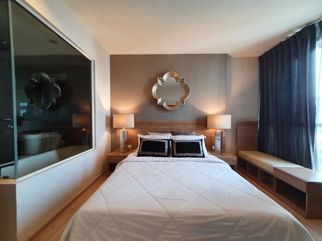 Rhythm Sathorn private clean peaceful 11th floor BTS Saphan Taksin