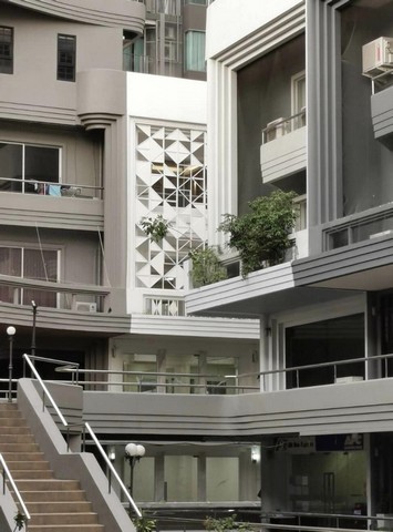 ให้เช่าโฮมออฟฟิศย่านเอกมัย 5 ชั้น 228 ตรม. โครงการ Park avenue เอกมัย ซอยสุขุมวิท 63  ใกล้ BTS เอกมัย 