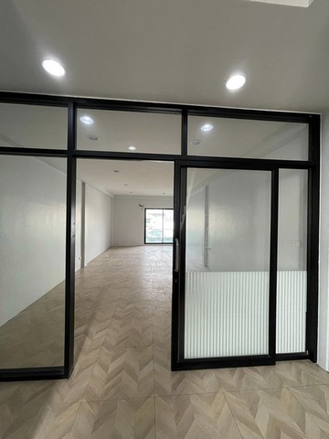 HR1492ให้เช่าโฮมออฟฟิศ 4.5 ชั้น ซอยวิภาวดี 20 เหมาะทำเป็นออฟฟิศ เดินทางสะดวกใกล้ทางด่วน